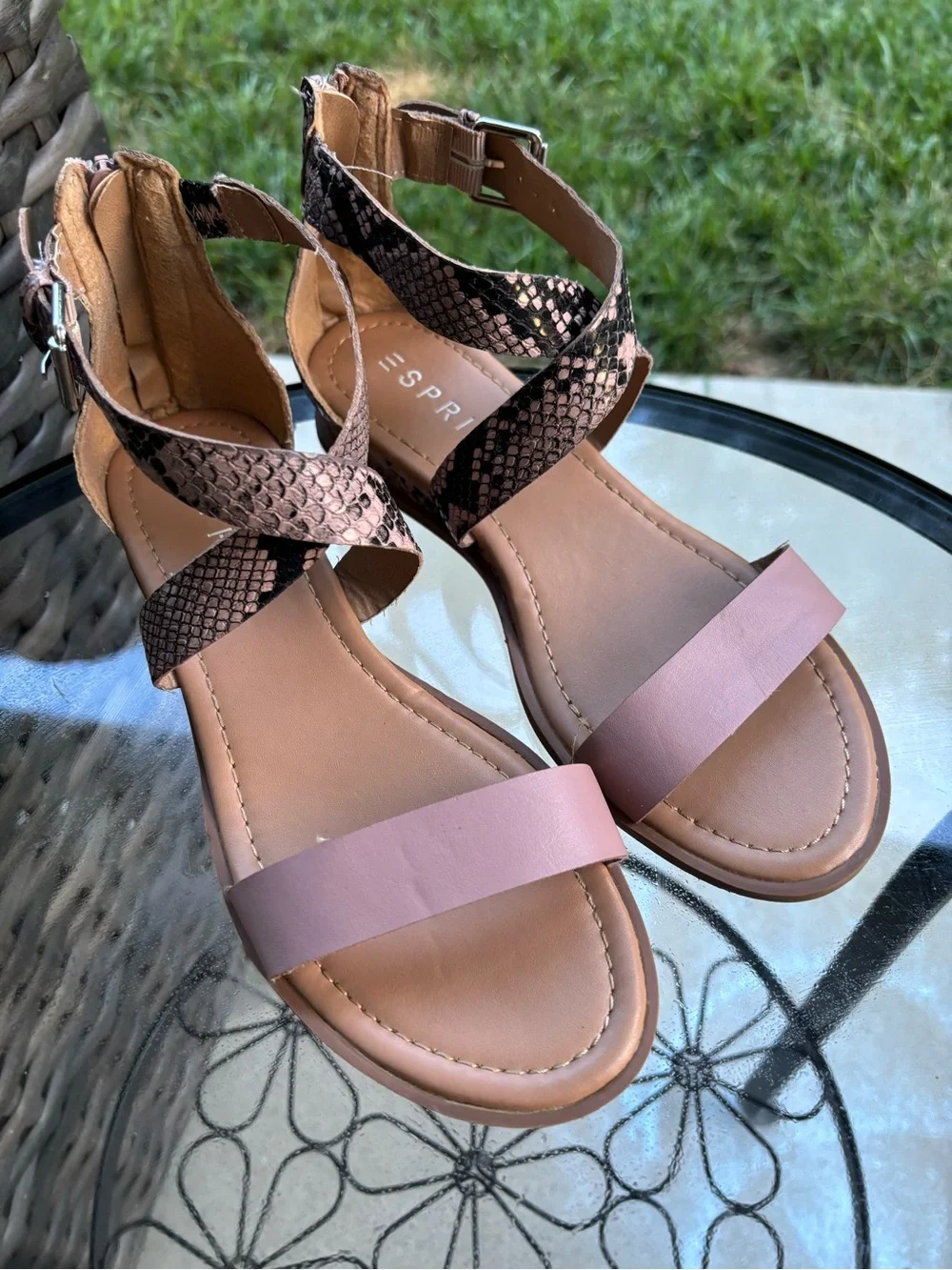 ESPRIT Women’s Size 8M Pink Blush Snakeskin Strappy Flat Sandals Ankle Strap